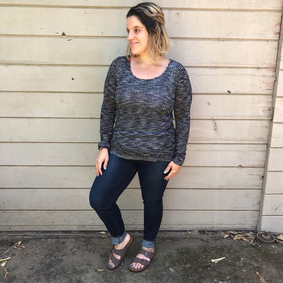 Mossimo Sweater - Picture 2 of 3